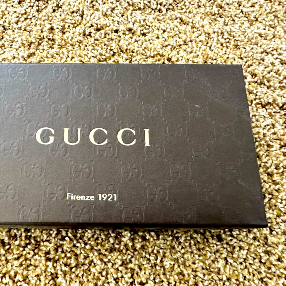 Gucci woman wallet